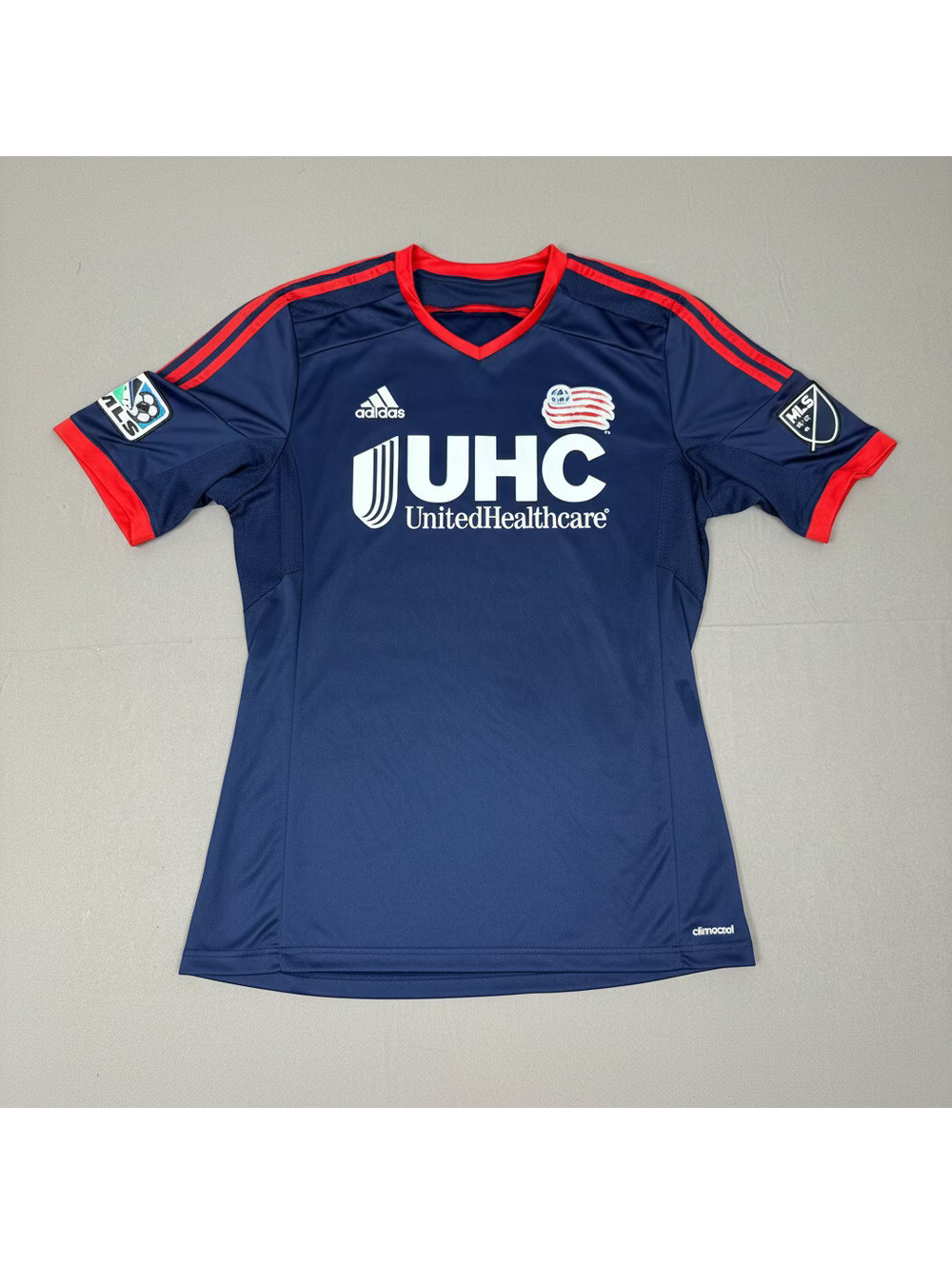 Adidas – Team: New England Revolution